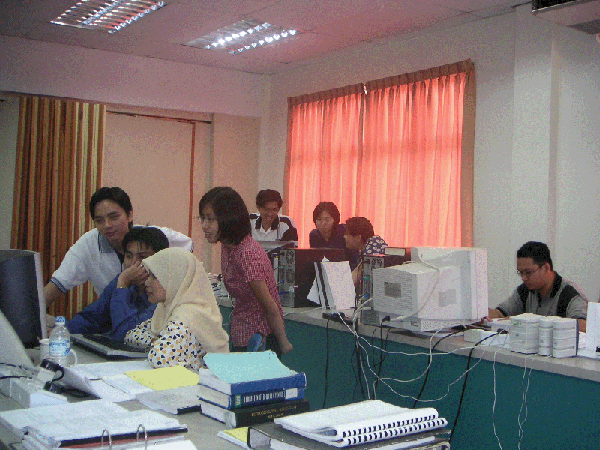 Students in the lab